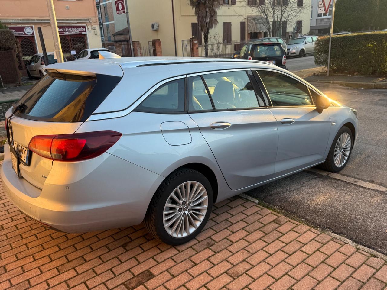 Opel Astra 1.6 CDTi 110CV Start&Stop Sports Tourer Innovation