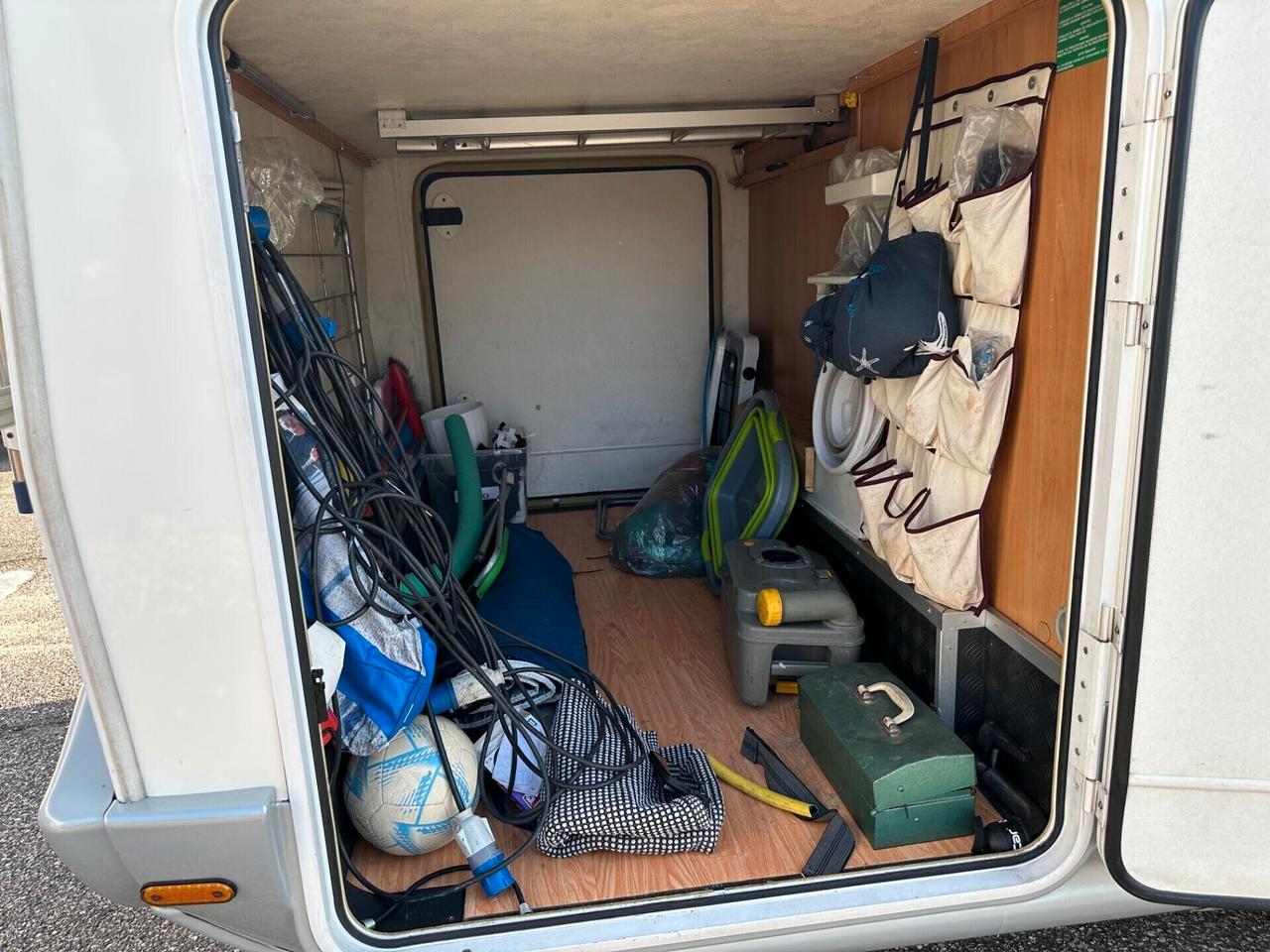 SEA Camper Mansardato Sharky M6