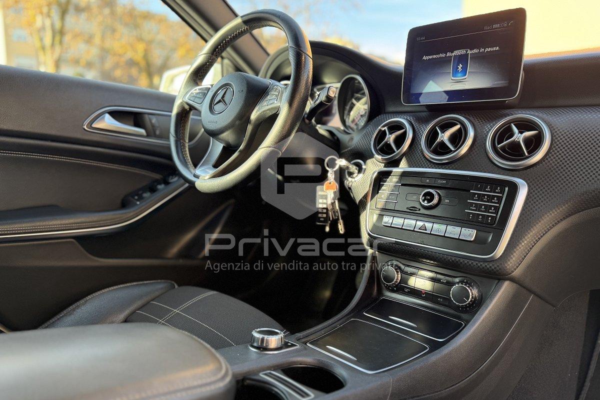 MERCEDES A 180 d Automatic Premium