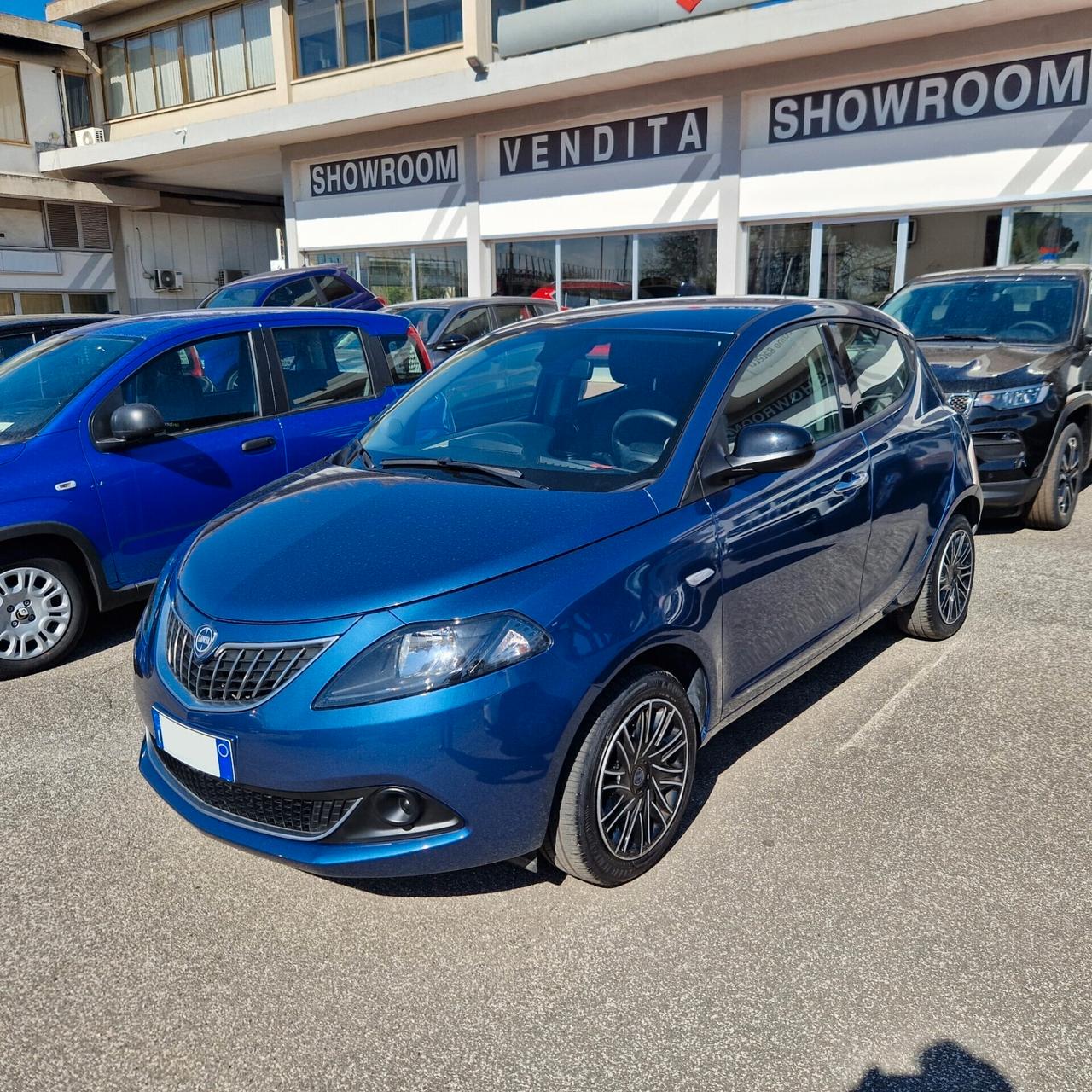 Lancia Ypsilon 1.0 FireFly 5 porte S&S Hybrid Silver Plus