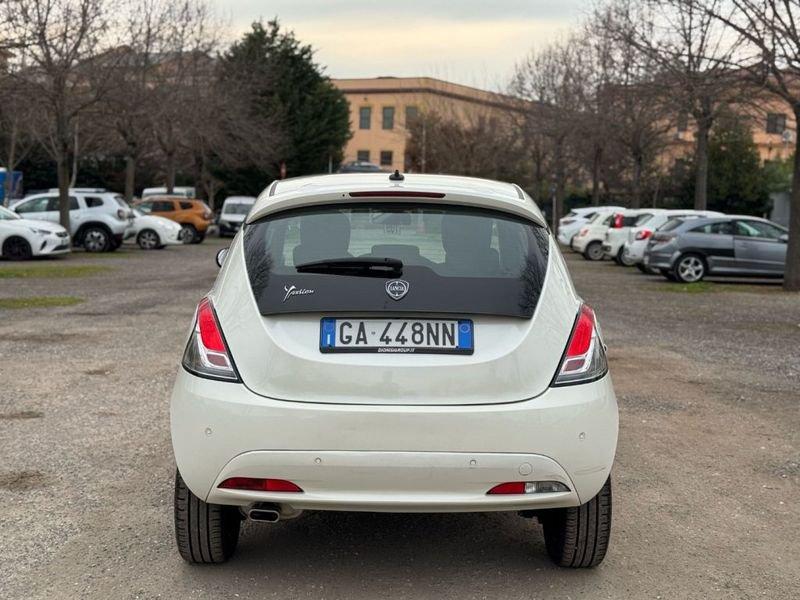Lancia Ypsilon 1.2 69 CV 5 porte "GOLD"