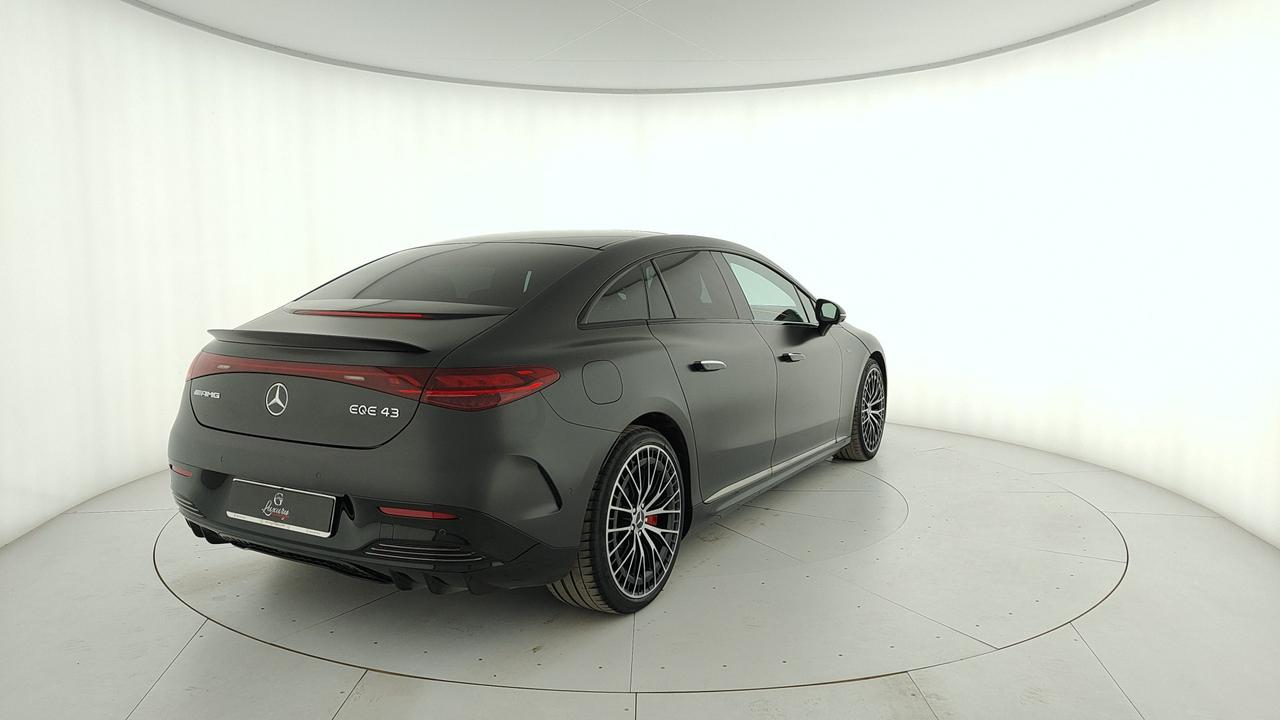 Mercedes-Benz EQE AMG 43 Premium Plus 4matic