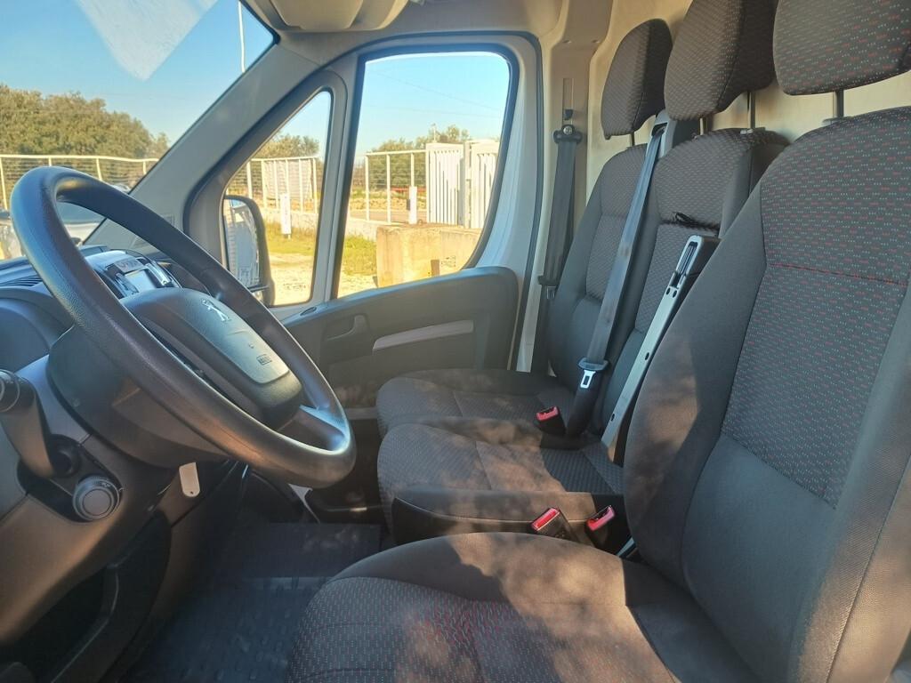 Peugeot Boxer 330 L1H1 2.2 BHDI 140cv