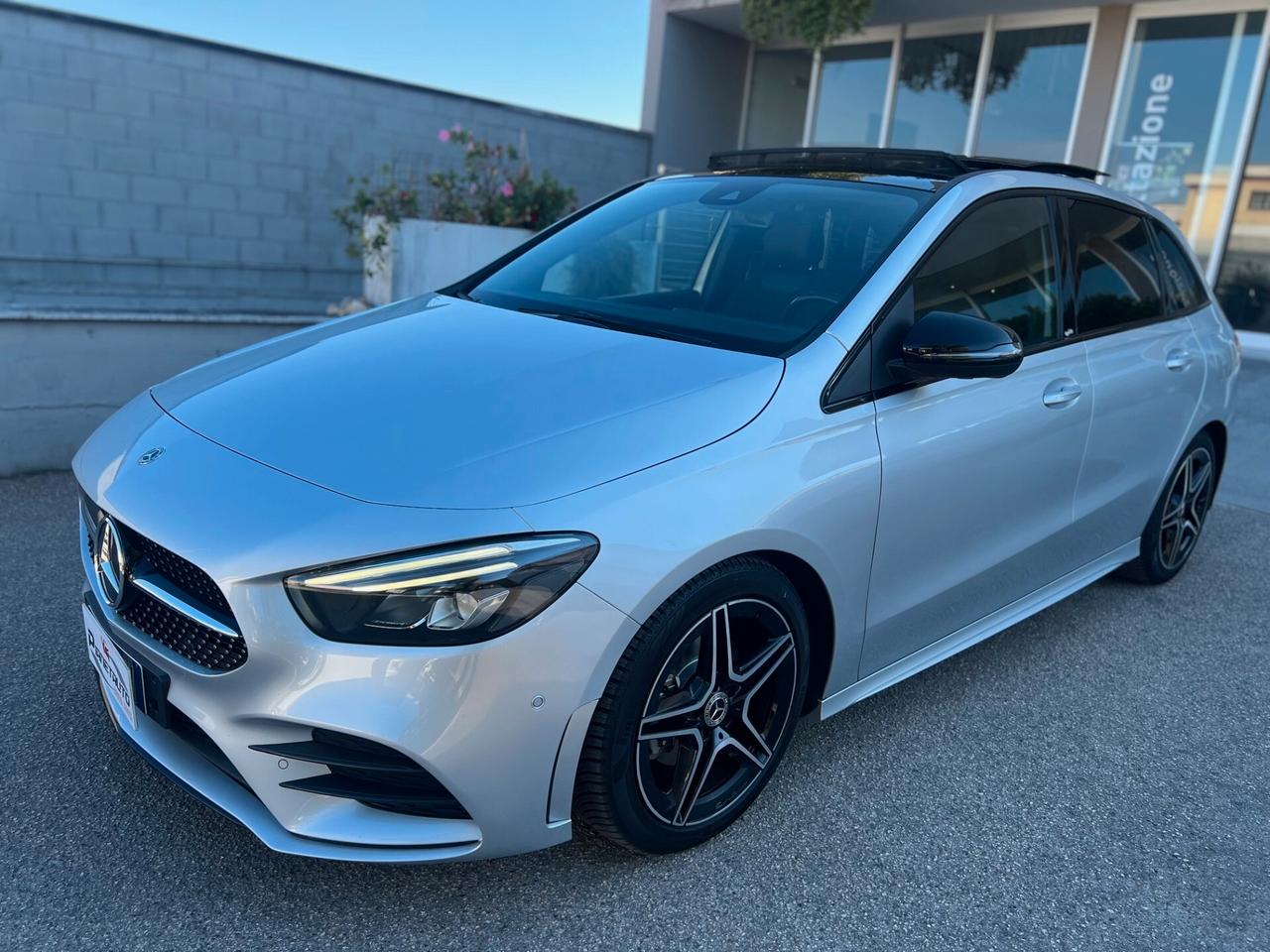 Mercedes-benz B 180 d Premium AMG NIGHT auto TETTO/PELLE/LED/18; PERFETTA!!