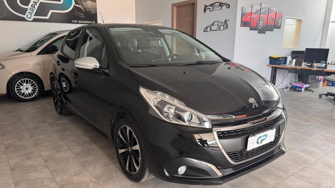 Peugeot 208 BlueHDi 100 S&S 5 porte Signature