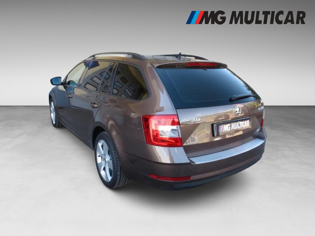 Skoda Octavia Wagon 1.6 tdi Executive 4x4 115cv 6m. sens ant/post-retrocam/navi