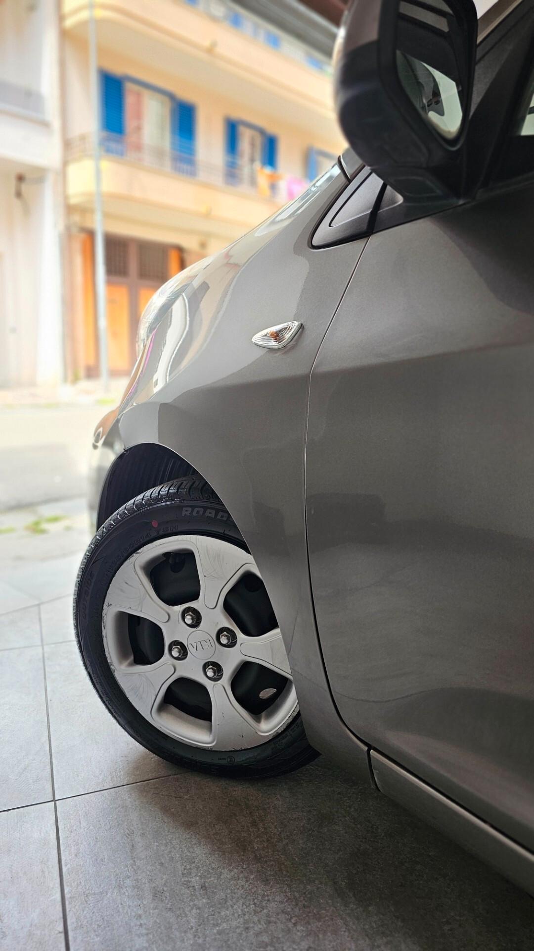 Kia Picanto 1.0 12V EcoGPL 5 porte Glam