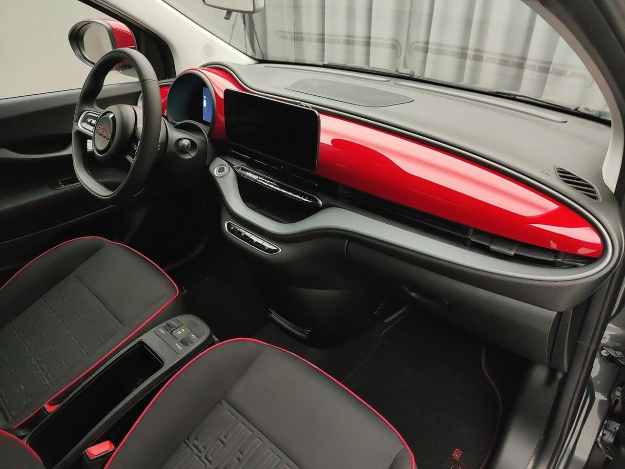 FIAT 500e 500E 118CV 320KM RED