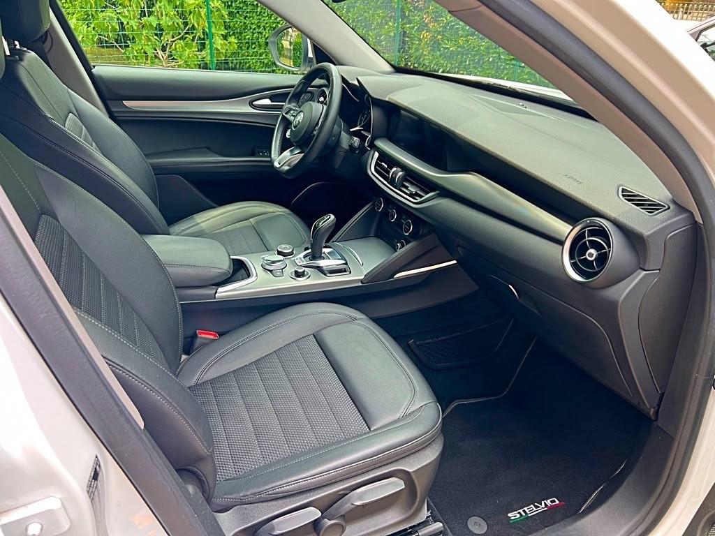 Alfa Romeo Stelvio 2.2 Turbodiesel 190 CV AT8 Q4 Ti
