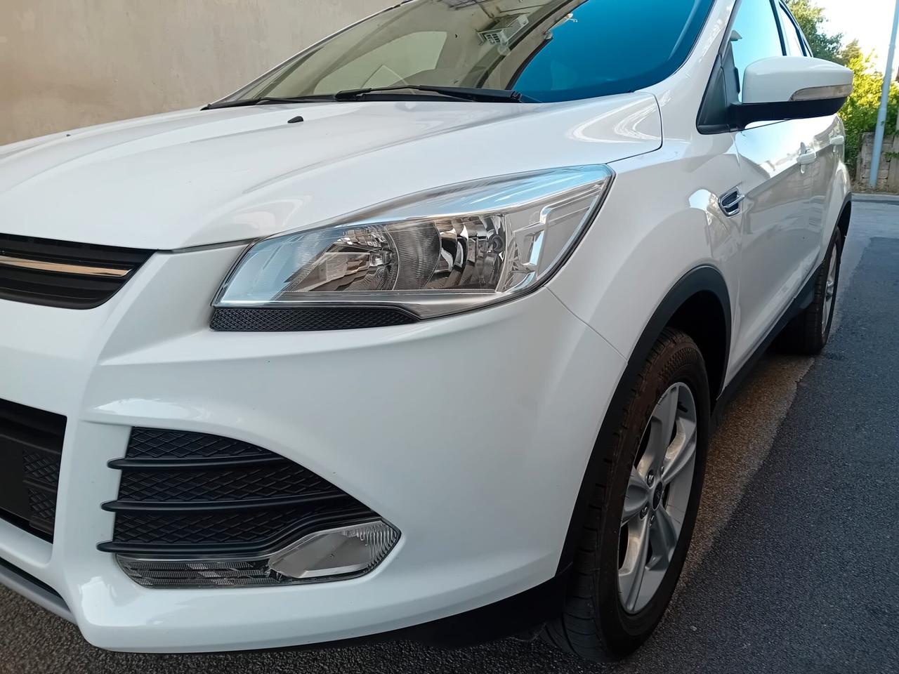 Ford Kuga 2.0 TDCI 120 CV S&S 2WD Titanium