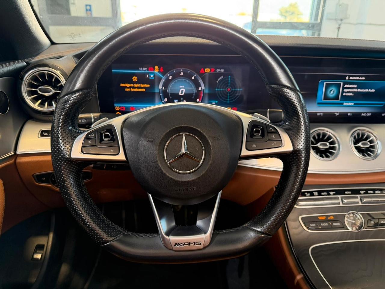 Mercedes-benz E 220 d Auto Cabrio Premium AMG, luci ambient.