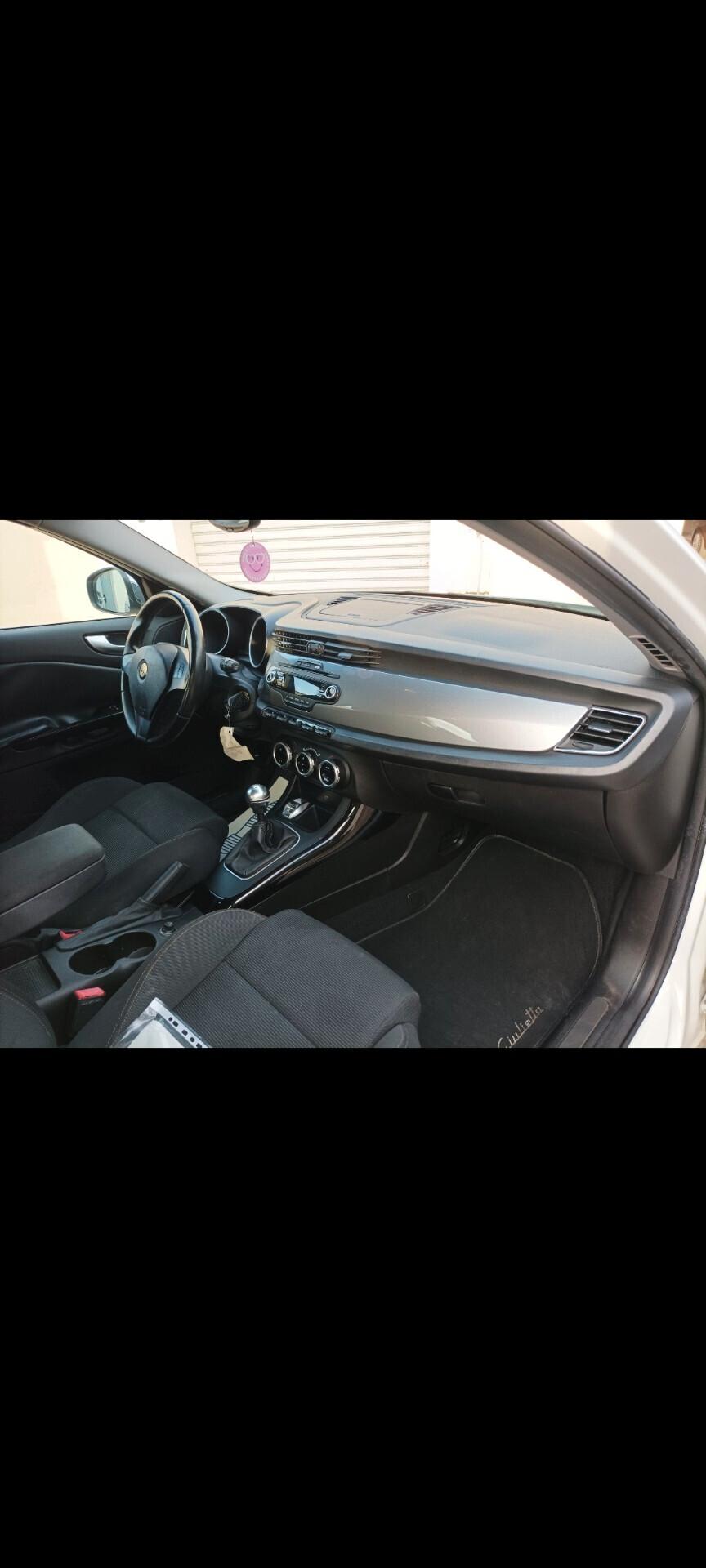 Alfa Romeo Giulietta 2.0 JTDm-2 140 CV Distinctive
