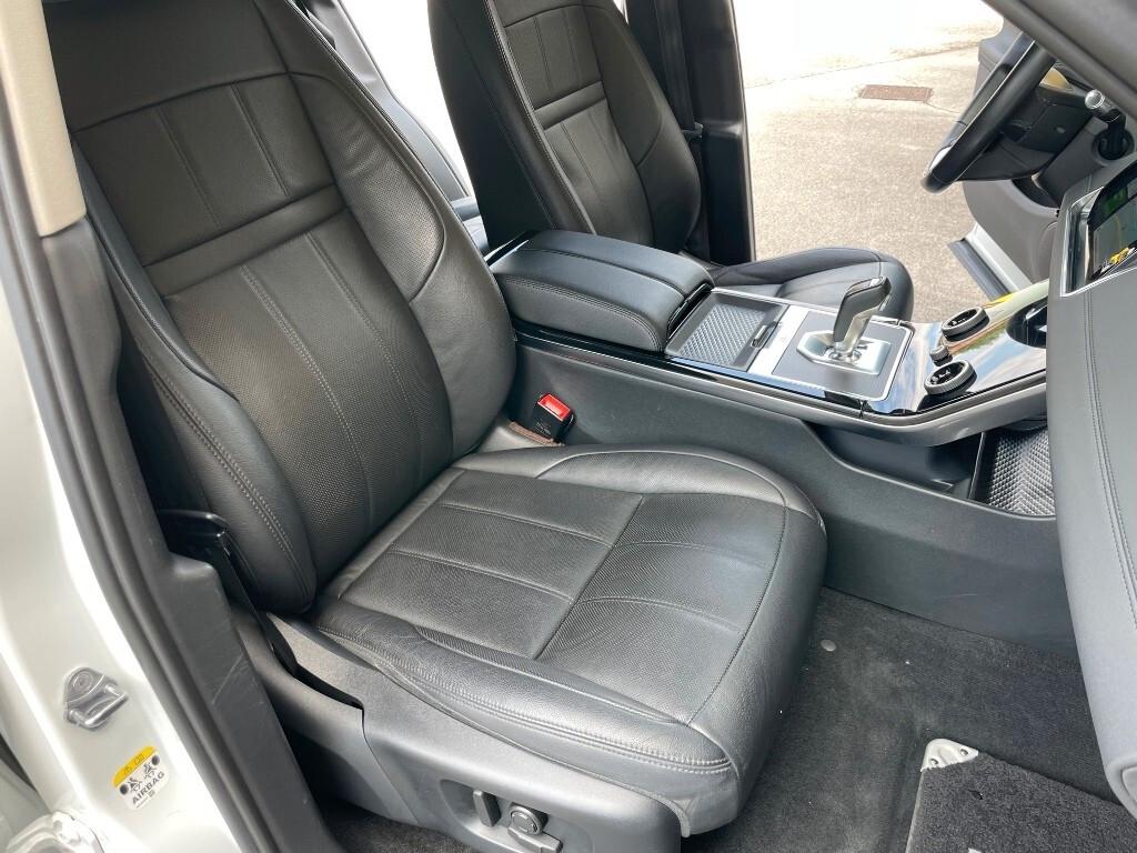 Land Rover Range Rover Evoque 2.0D I4 mhev 150 CV AWD Auto SE
