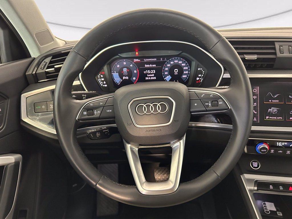 AUDI Q3 35 2.0 tdi business advanced quattro s-tronic del 2022