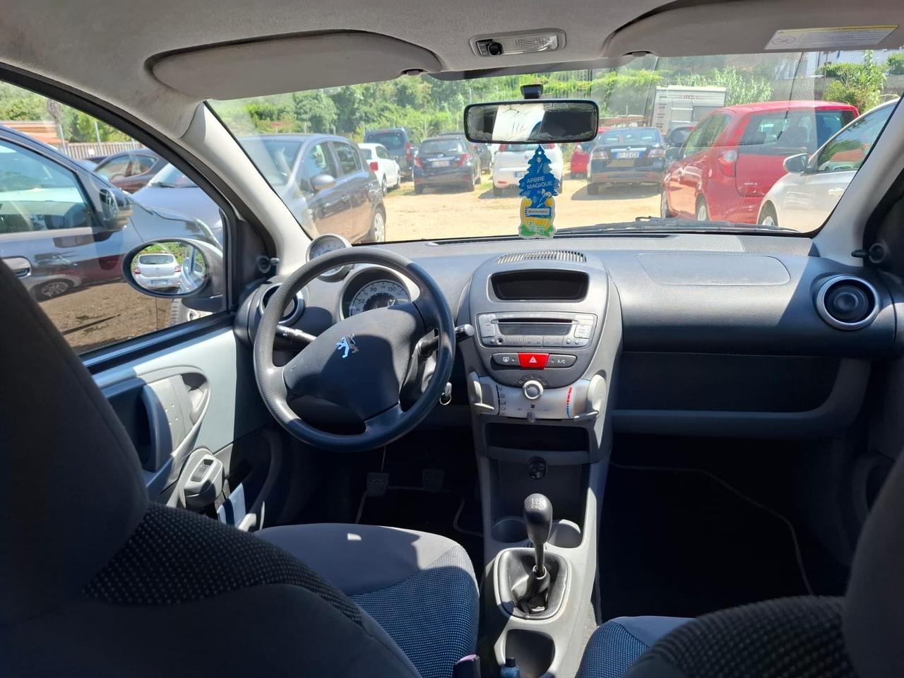 Peugeot 107 1.0 68CV 5p. Sweet Years NEOPATENTATI