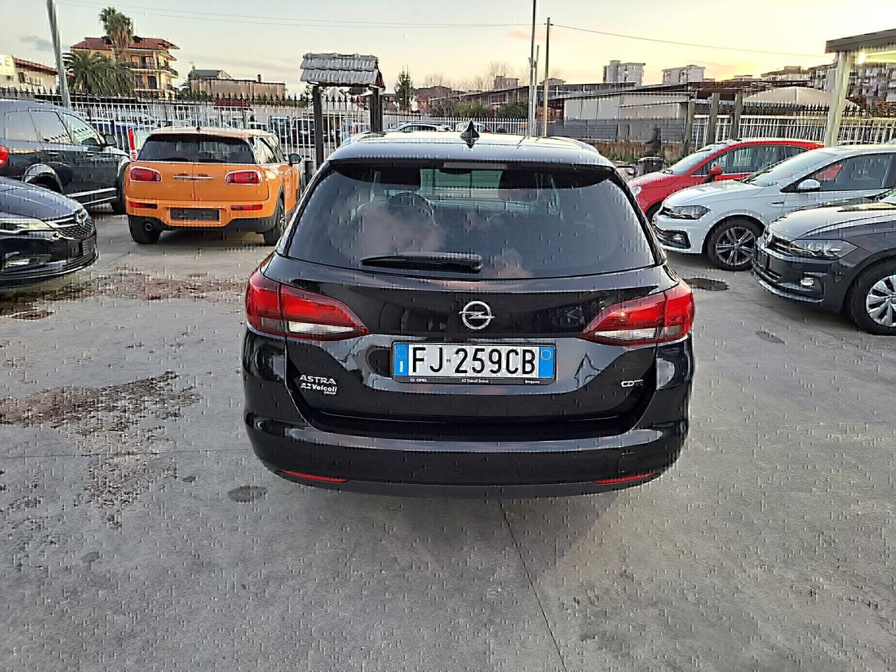 Opel Astra 1.6 CDTi 110CV Sports Tourer Innovation
