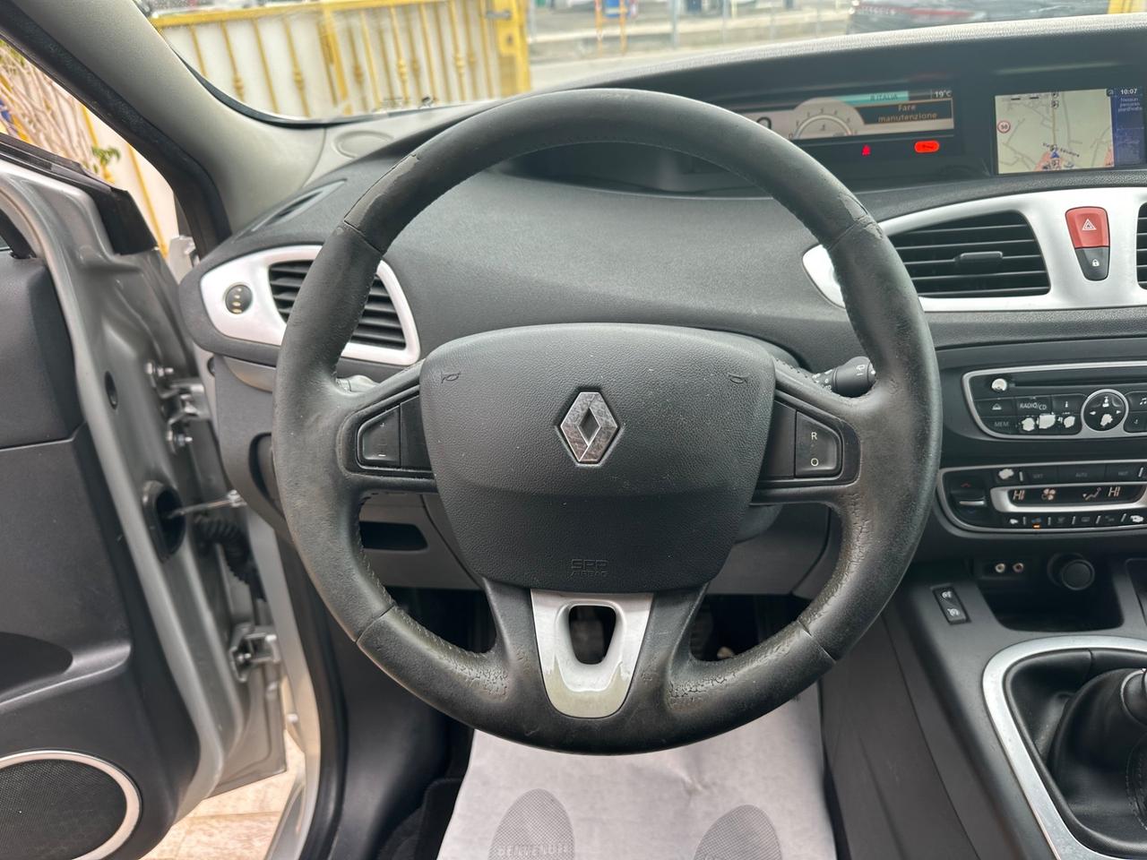 Renault Scénic 1.5 dCi 110CV Dynamique 7 POSTI
