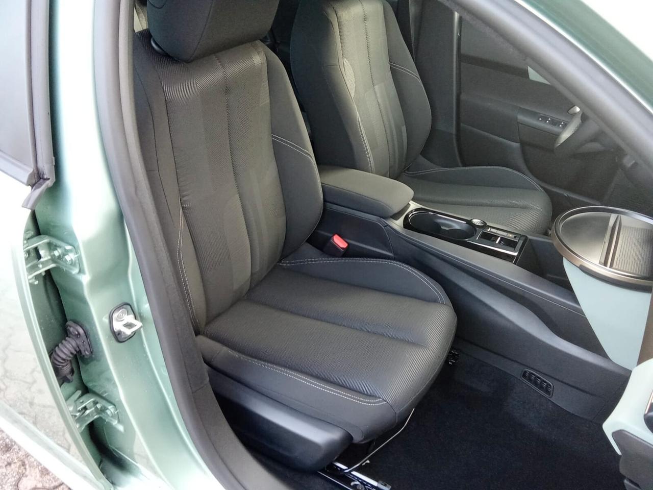 Lancia Ypsilon Hybrid e-DCT