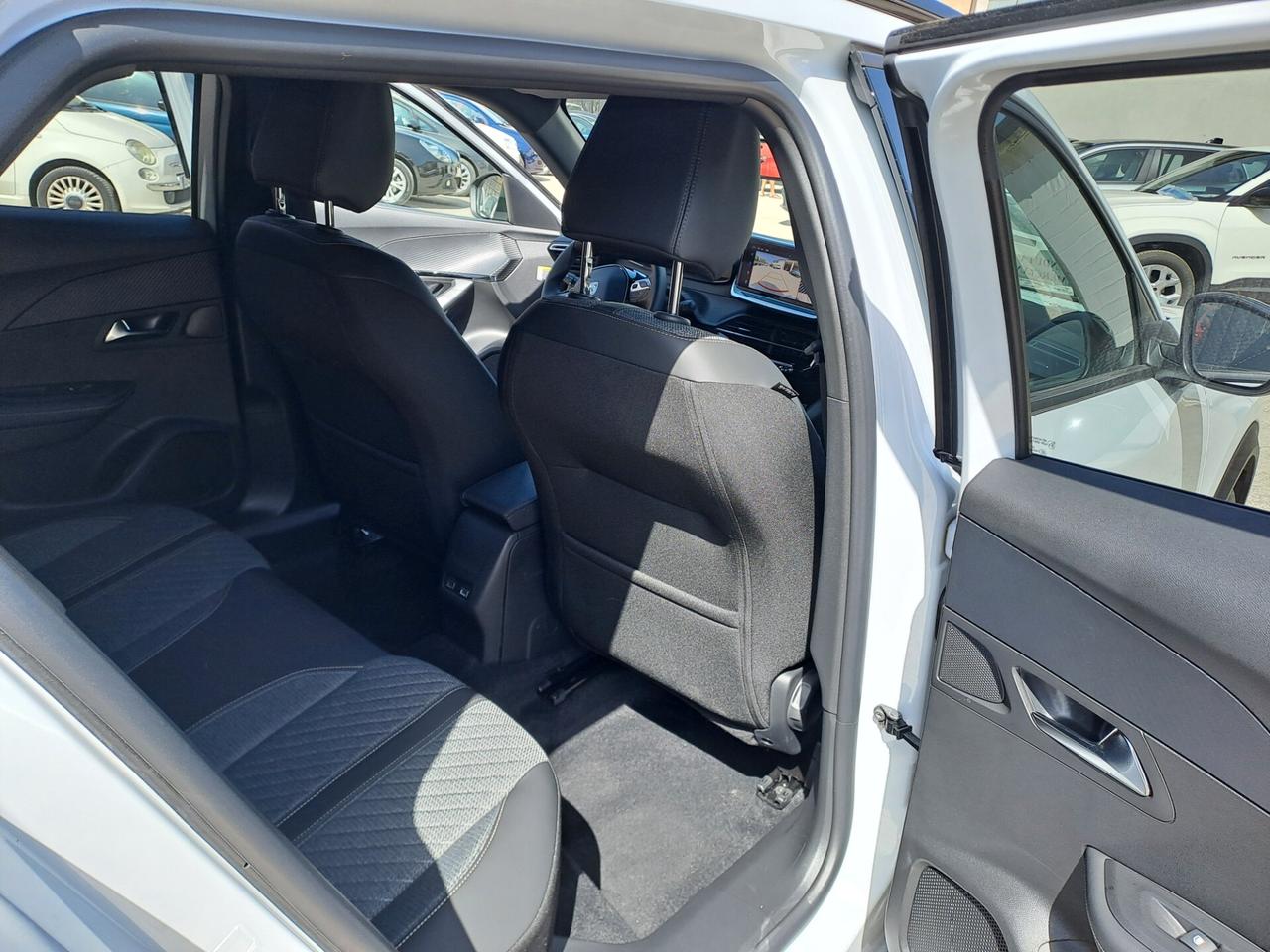 Peugeot 2008 PureTech 100 S&S Allure
