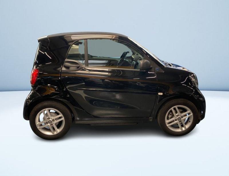 smart fortwo EQ PURE 4,6KW