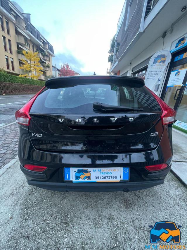 VOLVO V40 Kinetic con 12 mesi garanzia