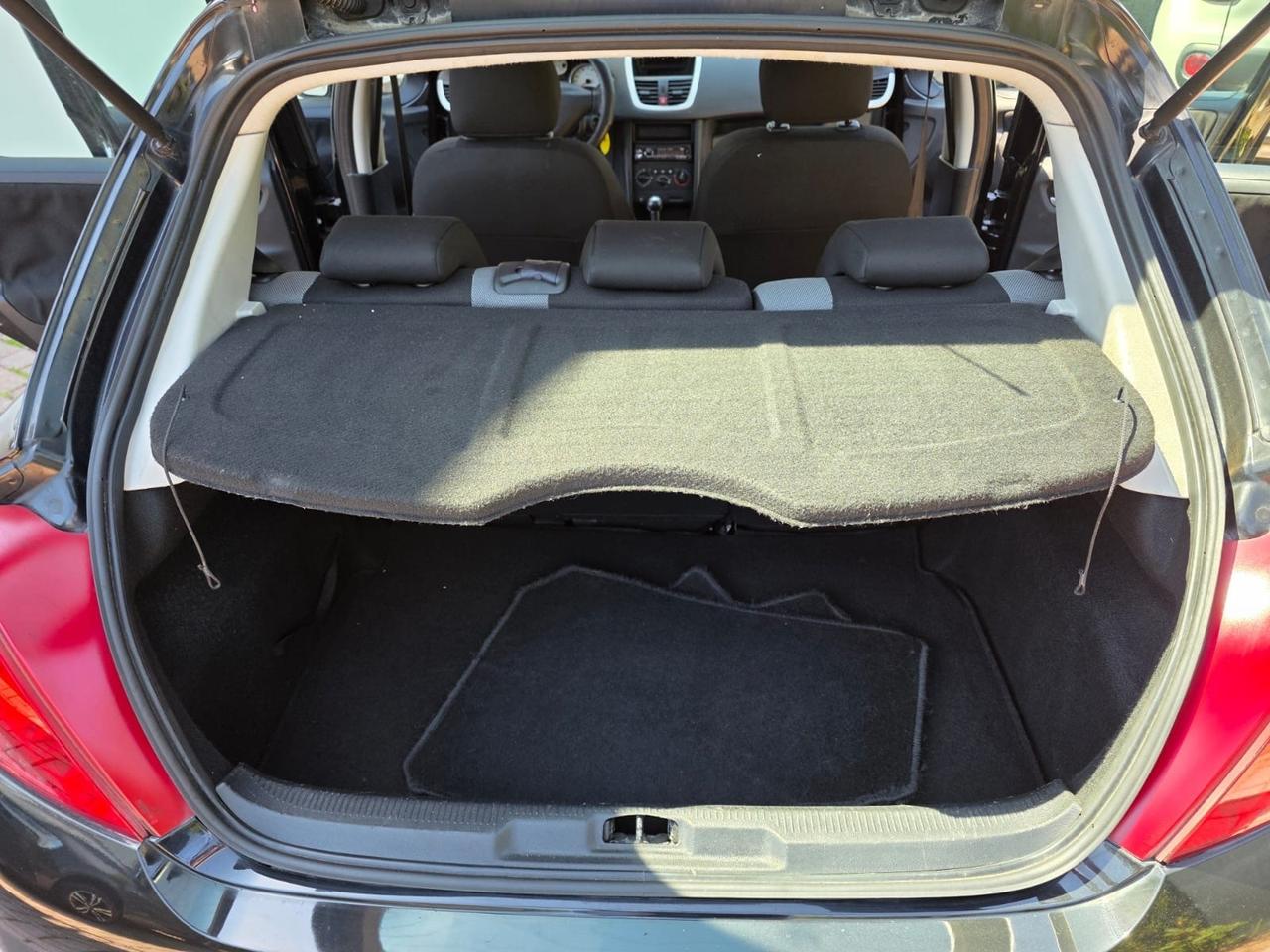 Peugeot 207 1.4 HDi 70CV 5p. X Line