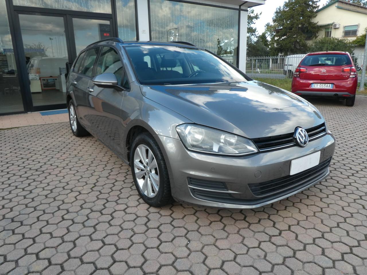 Volkswagen Golf Variant 1.6 TDI 105 CV DSG Comfortline ok neopatentati