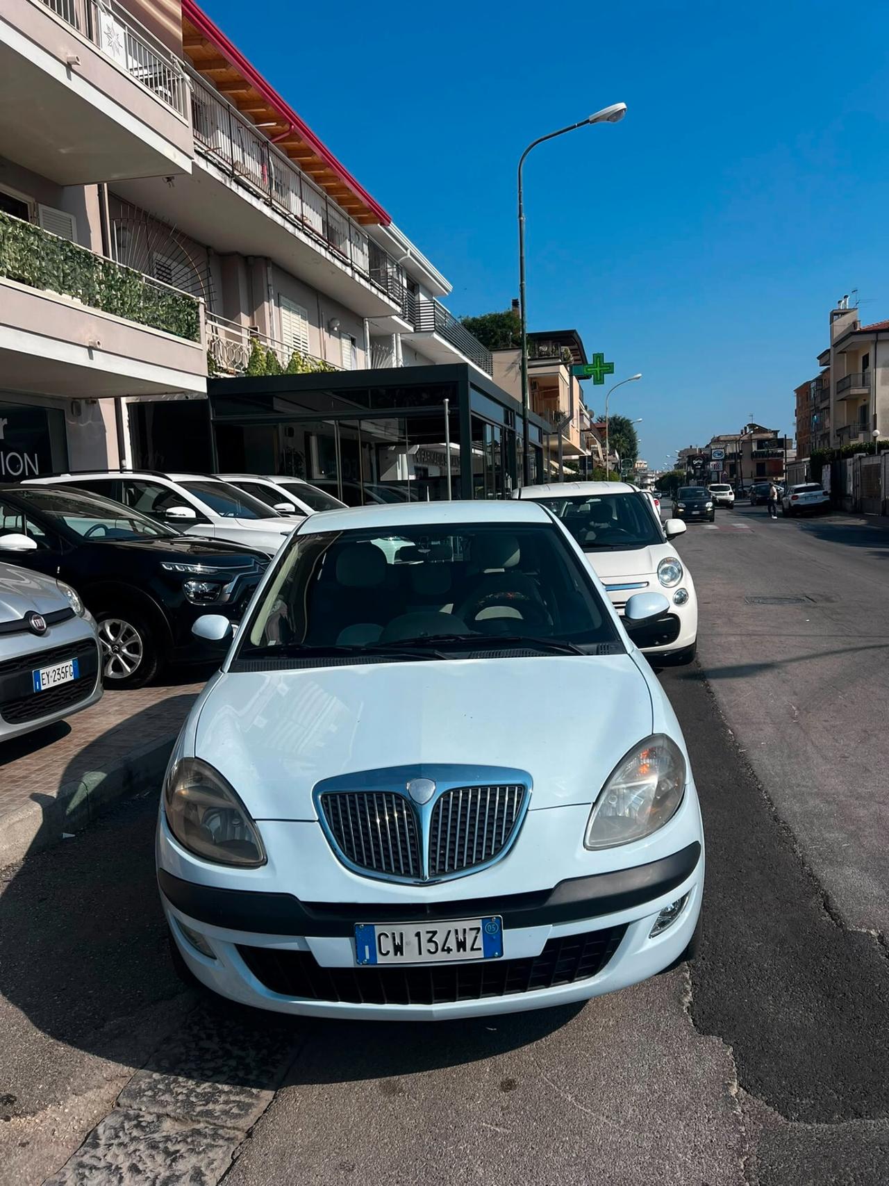 Lancia Ypsilon 1.3 Multijet 16V Argento NEOPATENTATI