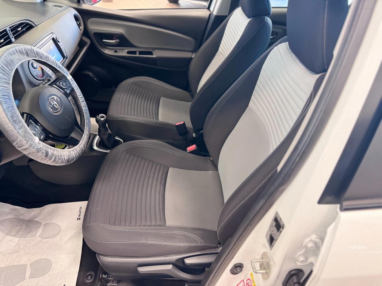 Toyota Yaris 1.0 5 porte Active