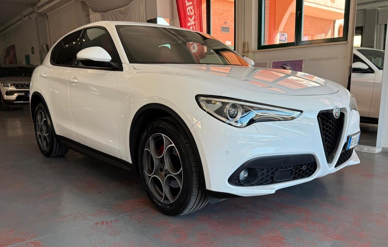 Alfa Romeo Stelvio 2.2 160 CV AT8 RWD Sprint