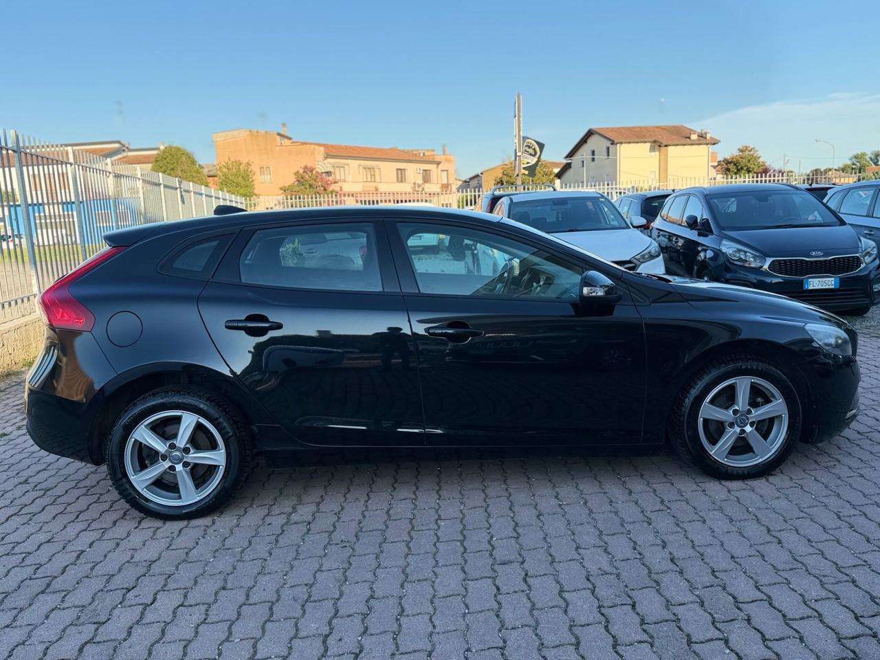 Volvo V40 D2 1.6 Summum