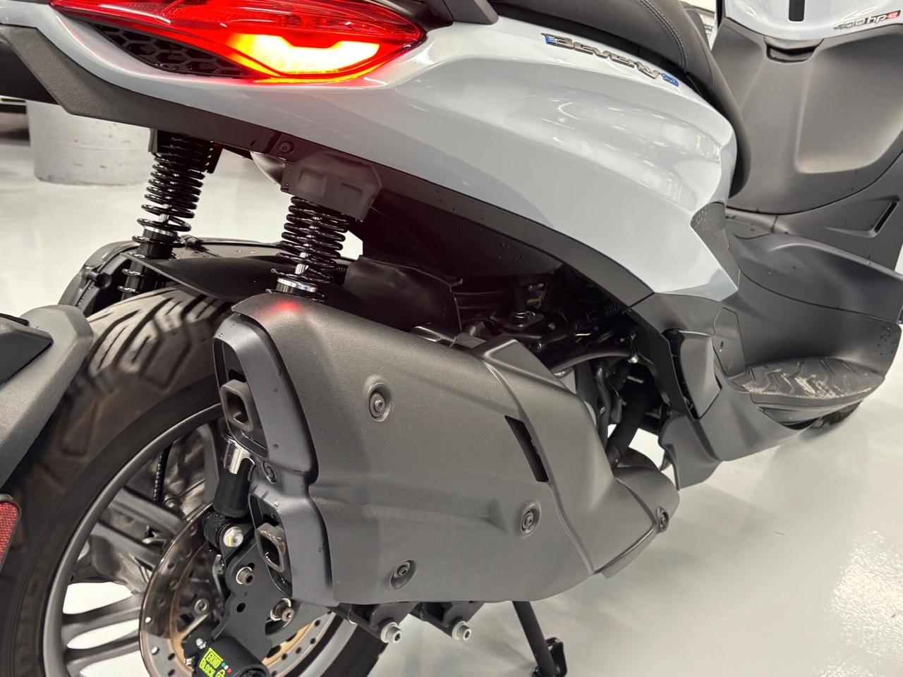 Piaggio Beverly 400