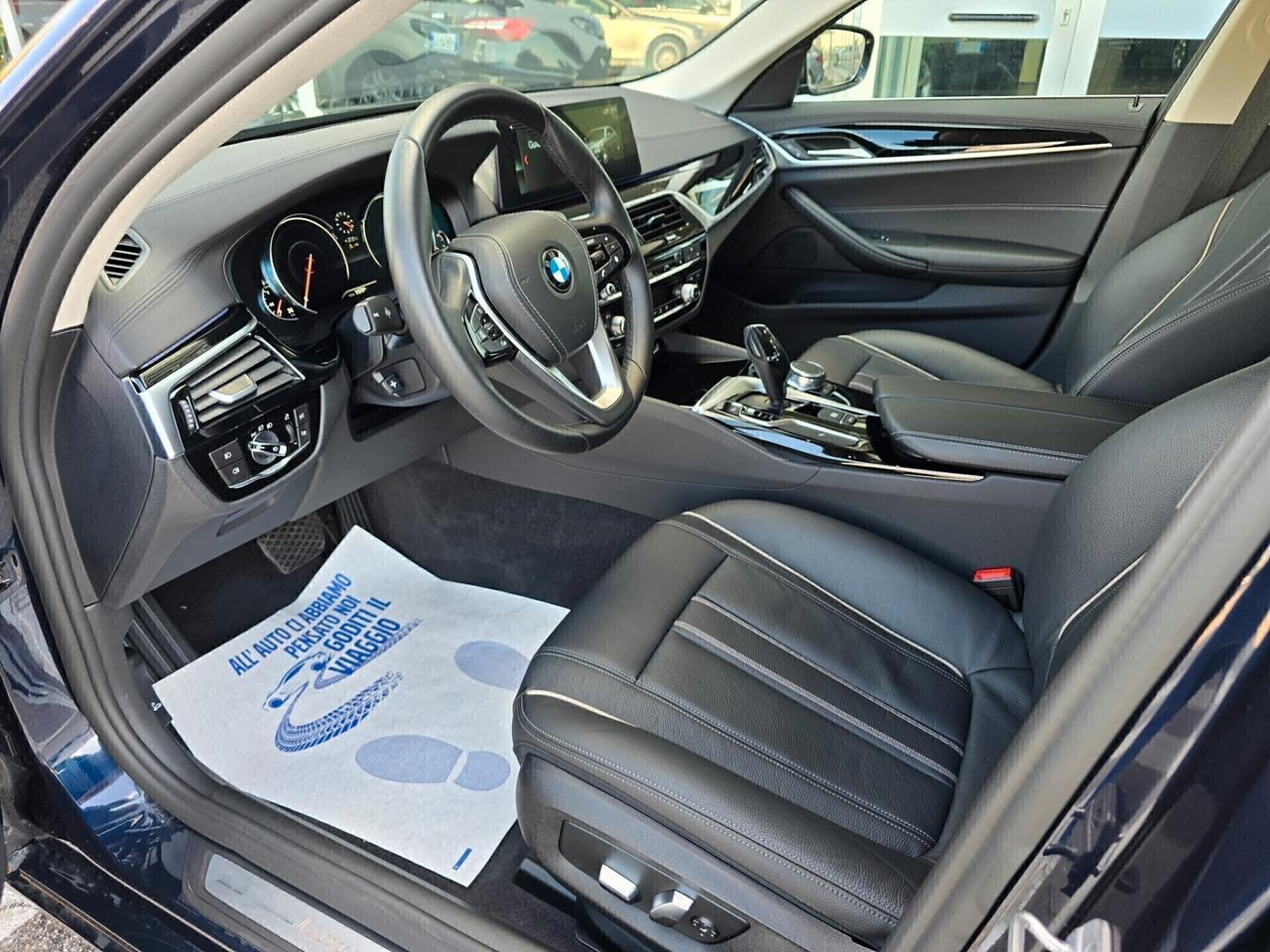Bmw 530d xDrive Luxury 265cv PARI A NUOVO!!