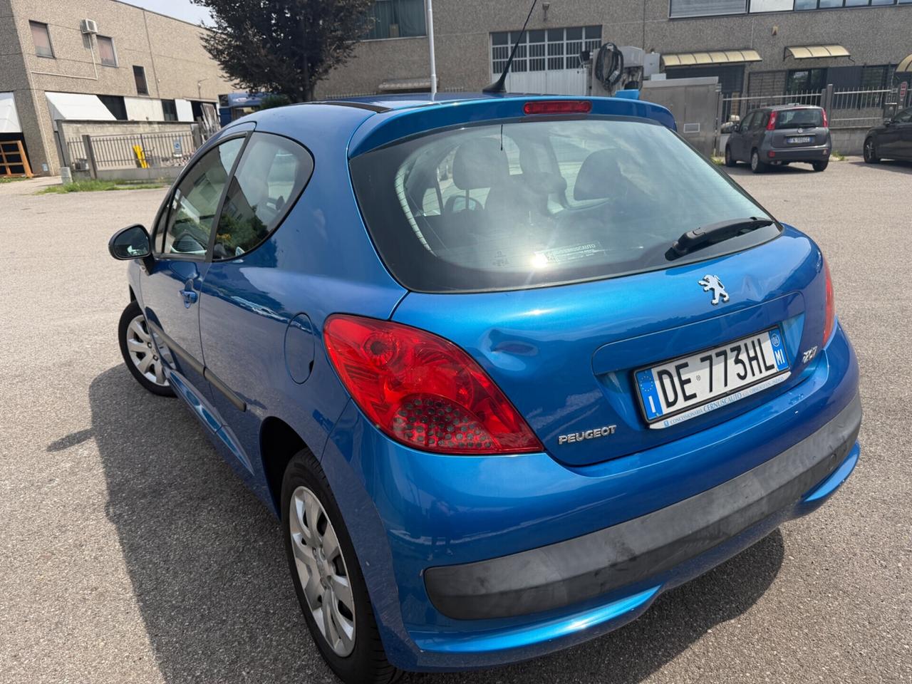 PEUGEOT 207 1.4 BENZINA 69CV EURO4 NEOPATENTATI