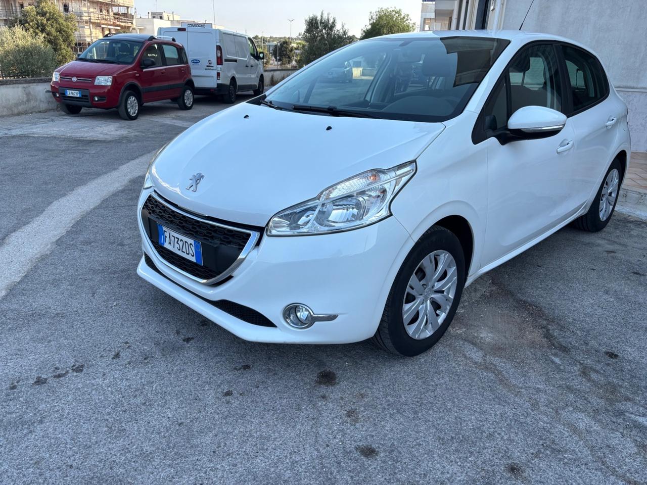 Peugeot 208 1.4 HDi 68 CV 5 porte Access