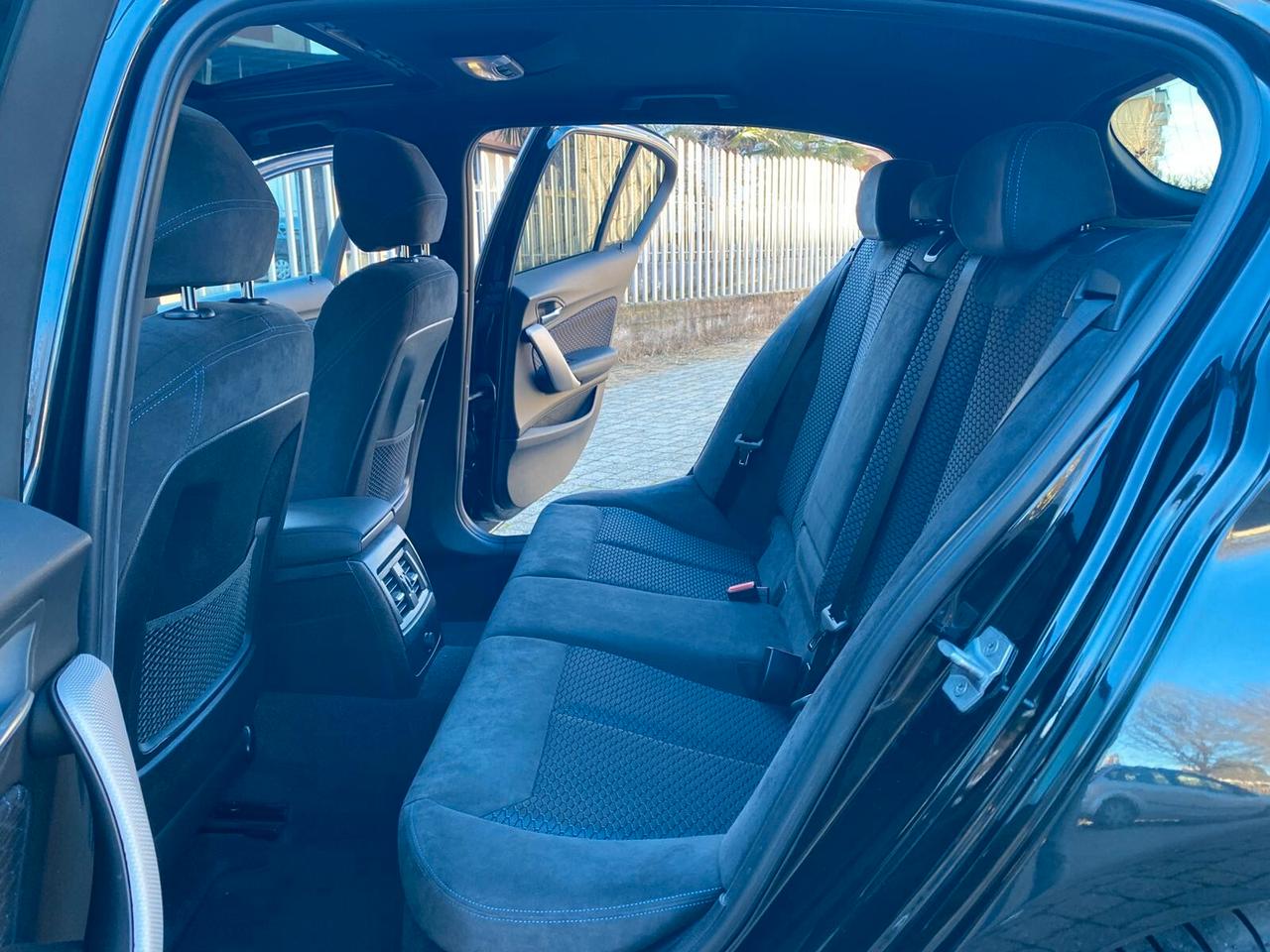 Bmw 118 116d 5p. Msport