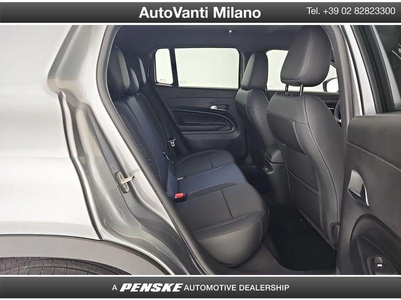 Jeep Avenger e-Hybrid 1.2 MHEV e-Hybrid Summit FWD