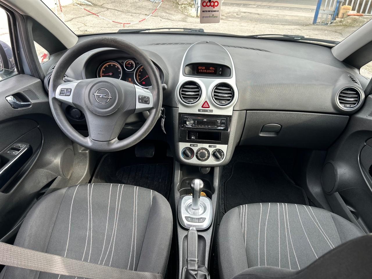 Opel Corsa 1.2 5 porte Cosmo