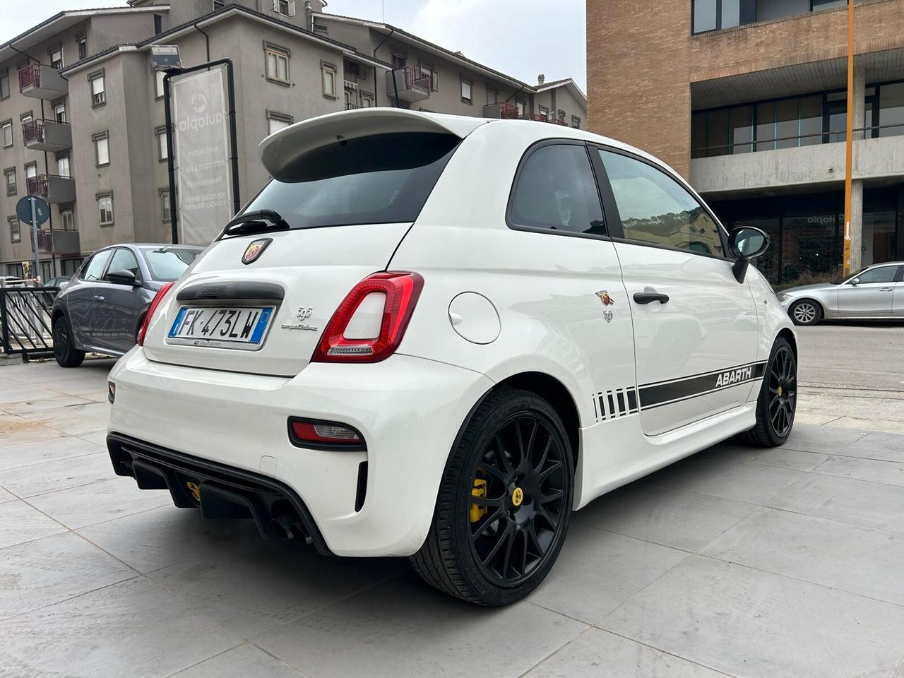 Abarth 595 1.4 Turbo T-Jet 180 CV Competizione
