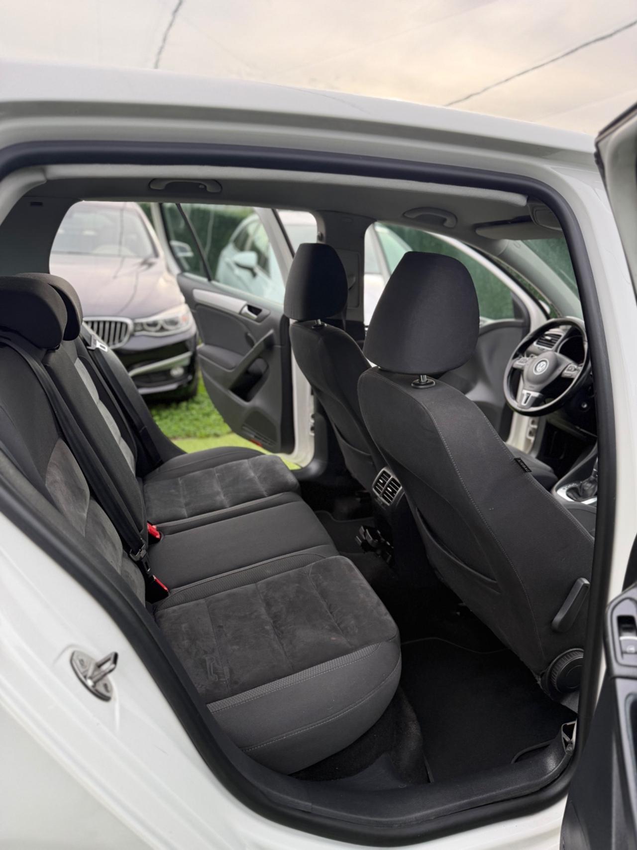 Volkswagen GOLF 2010 DSG ALCANTARA NAVI HIGHLINE