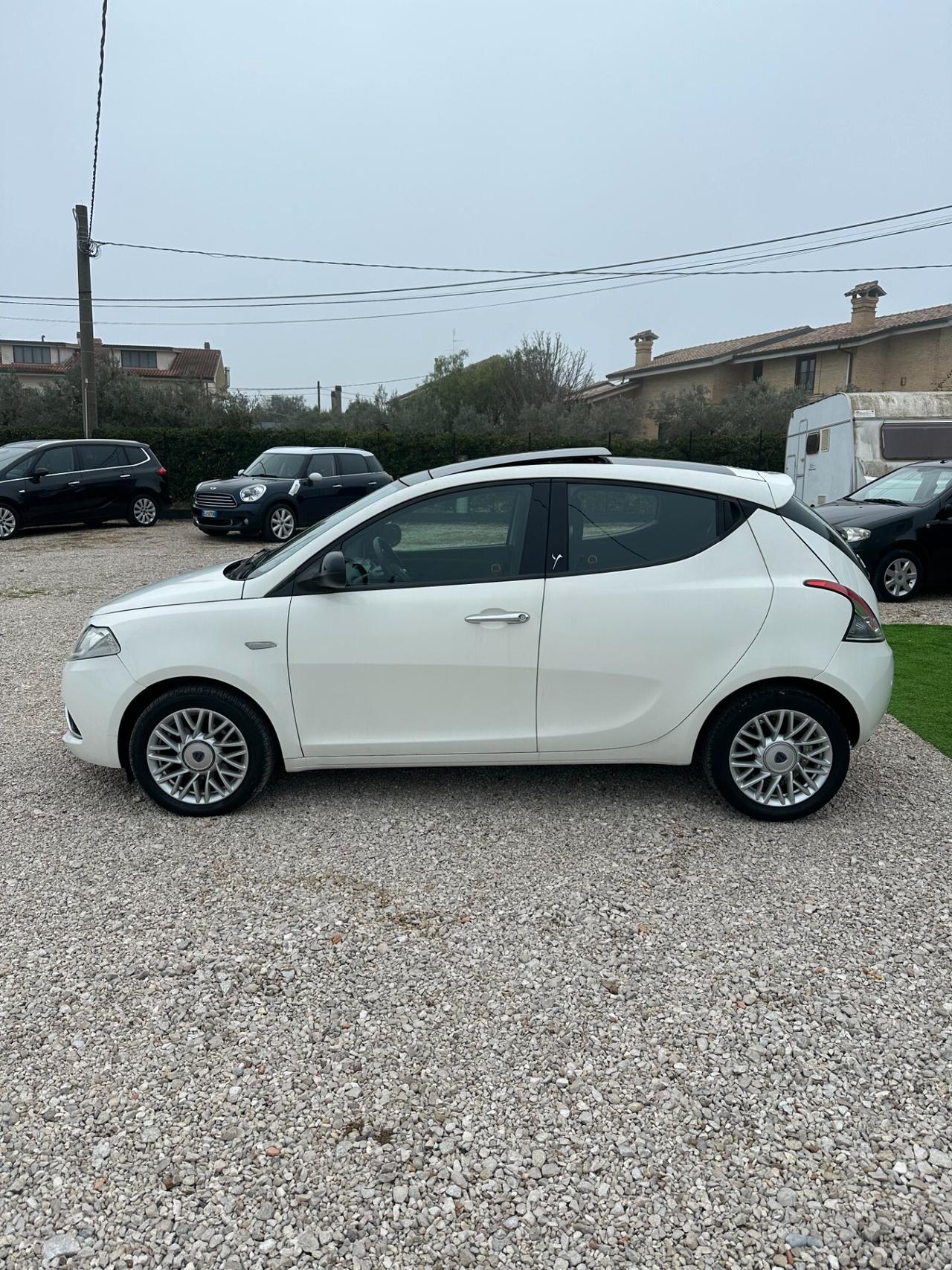 Lancia Ypsilon 1.3 MJT 16V 95 CV 5 porte S&S Elle