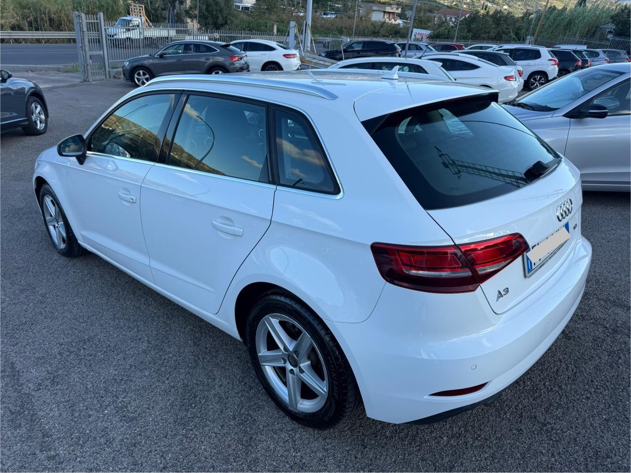 Audi A3 1.6 TDI S tronic Business