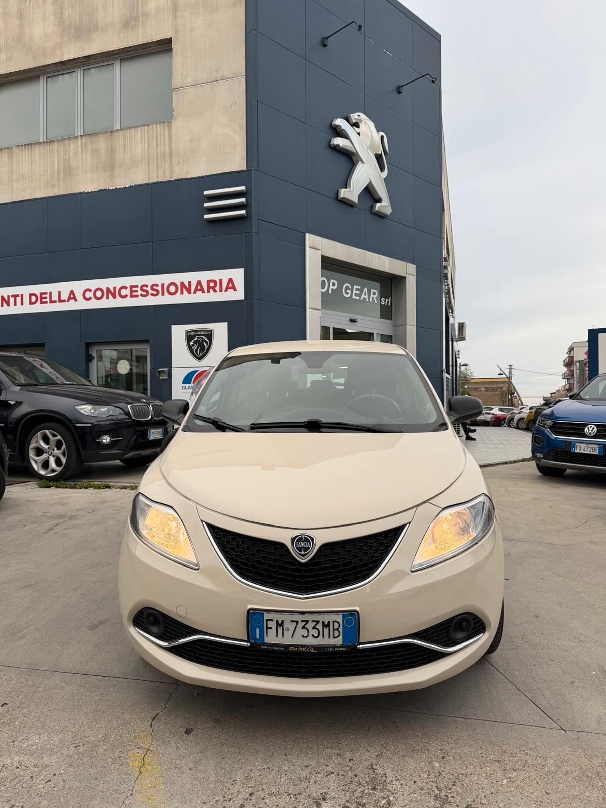 Lancia Ypsilon 1.3 MJT 16V 95 CV 5 porte