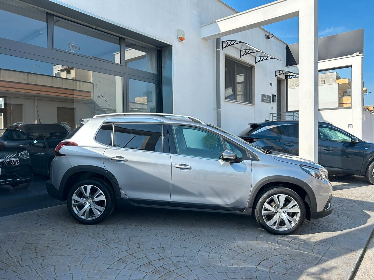 Peugeot 2008 1.6 HDI 100Cv ALLURE Km82.000-2018