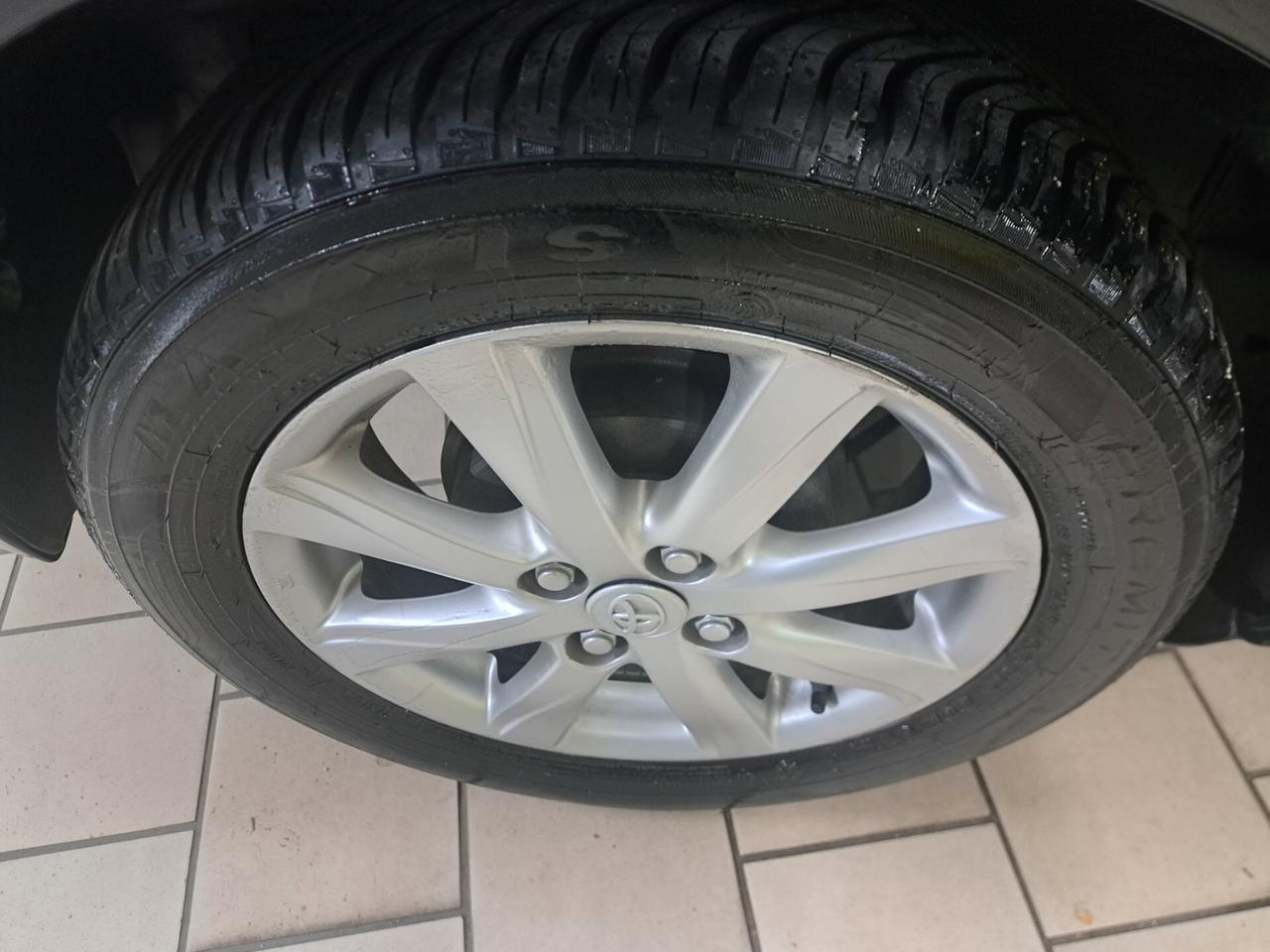 Toyota Yaris 1.0 ben unico prop 2013