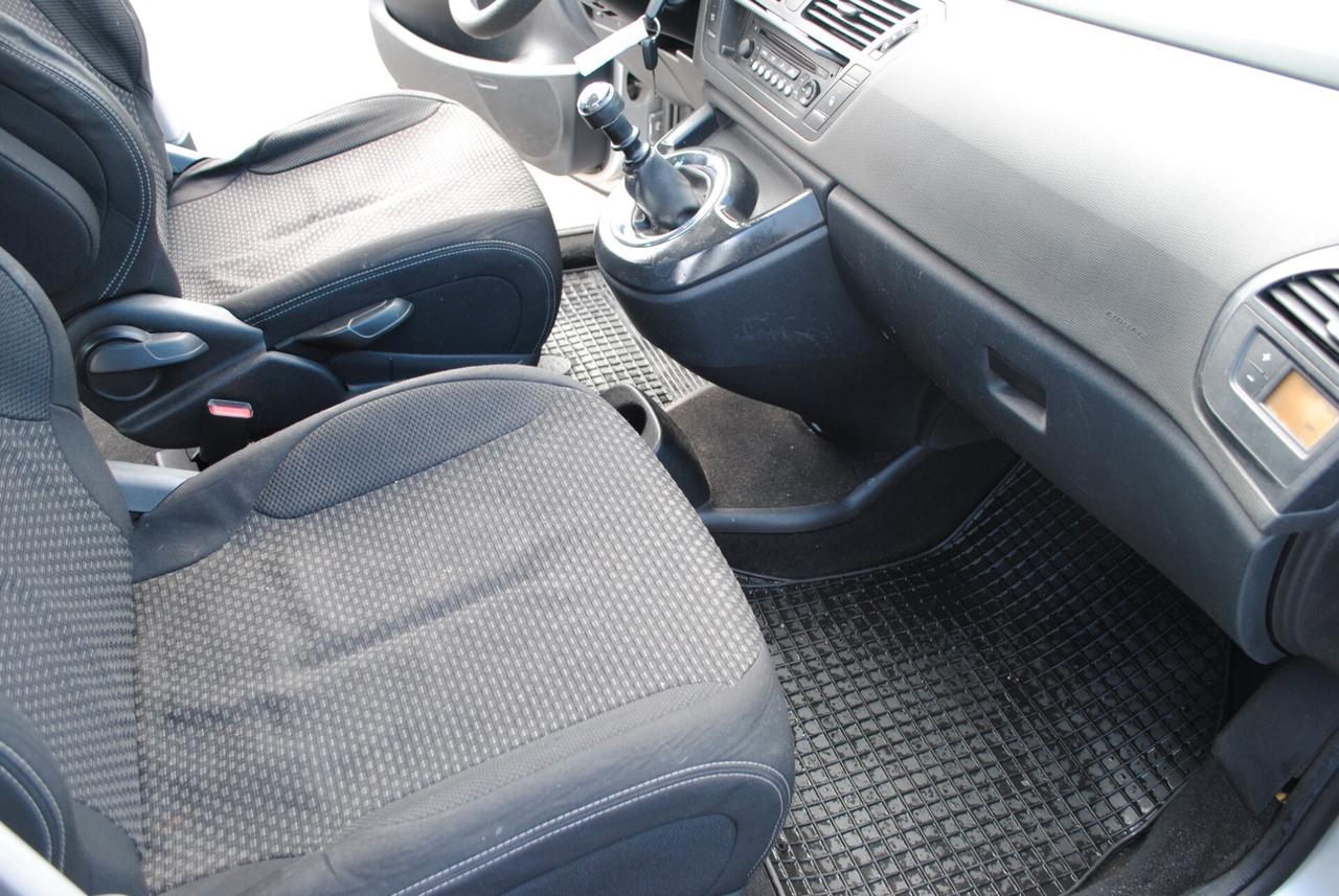 CITROEN C4 PICASSO 1.6 HDI 111 CV