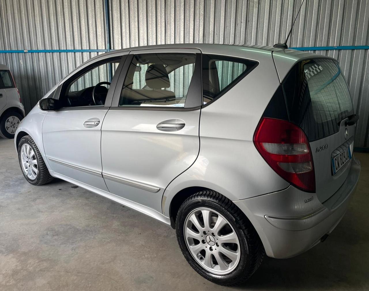 MERCEDES BENZ A 200 NEOPATENTATI UNICO PROPRIETARIO