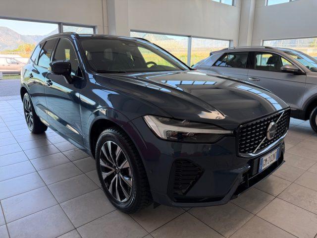 VOLVO XC60 B4 (d) AWD automatico Plus Dark