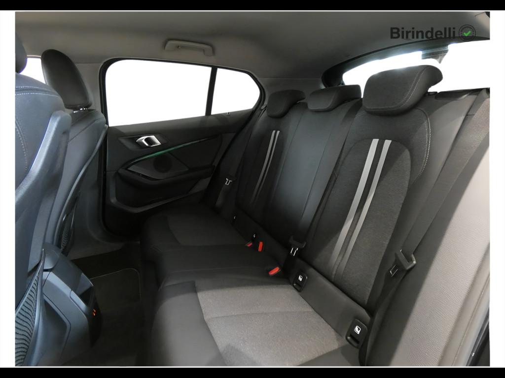 BMW Serie 1 (F40) - 116d 5p. Sport