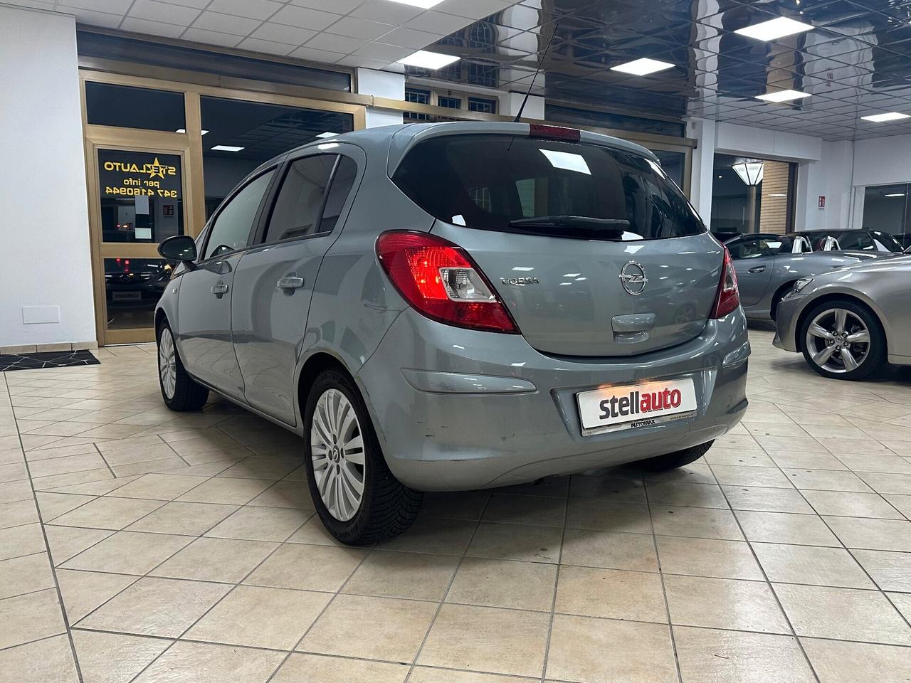 Opel Corsa 1.2 5 porte